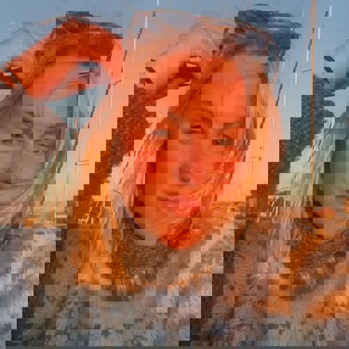 Porträttfoto Moa Wik.