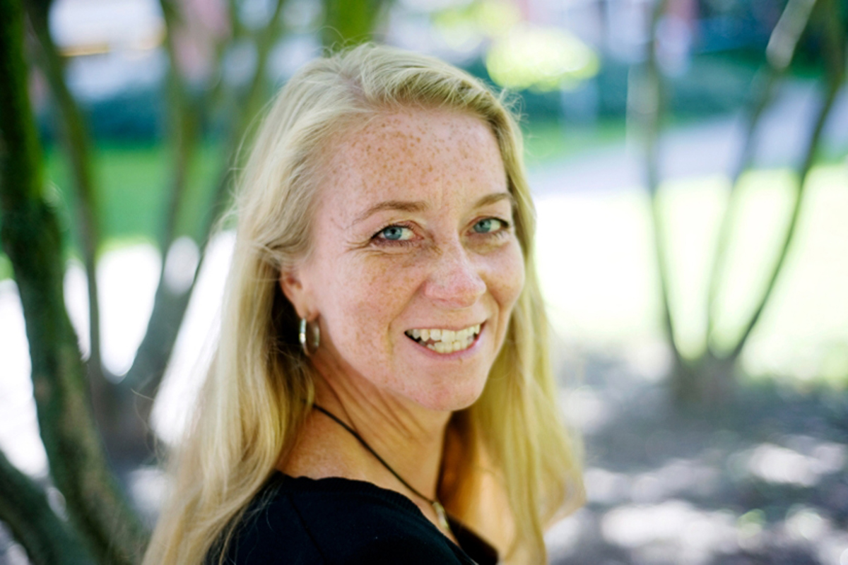 Porträttfoto Agneta Sallhed Canneroth.