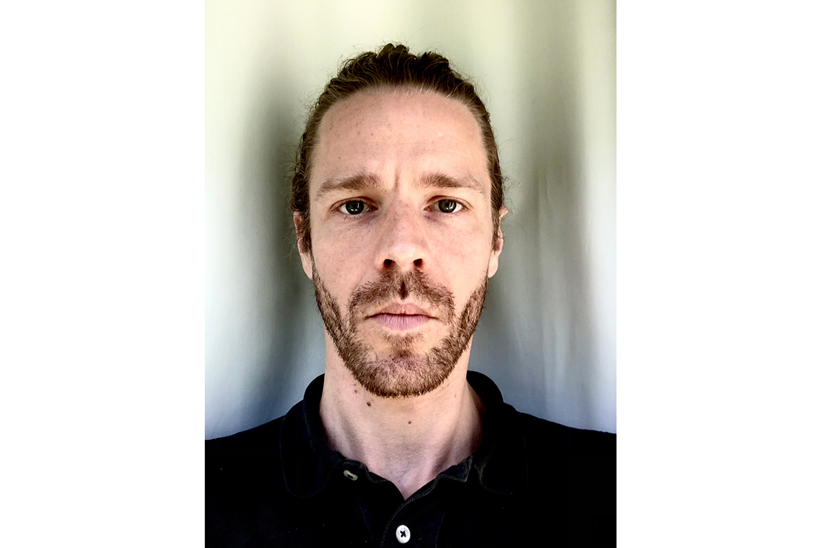 Porträttfoto Niklas Karlsson.