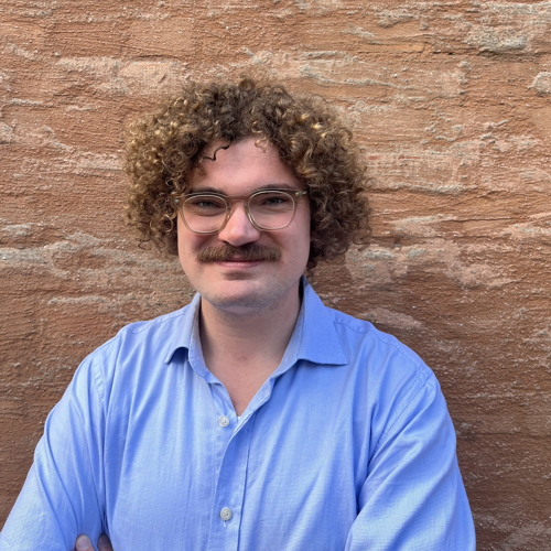 Porträttbild på en man.